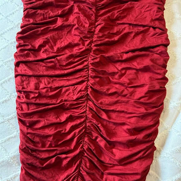 NWT Torrid Size 1 (14/16) Red Super Soft High Waist Shirred Pencil Skirt - Picture 3 of 6